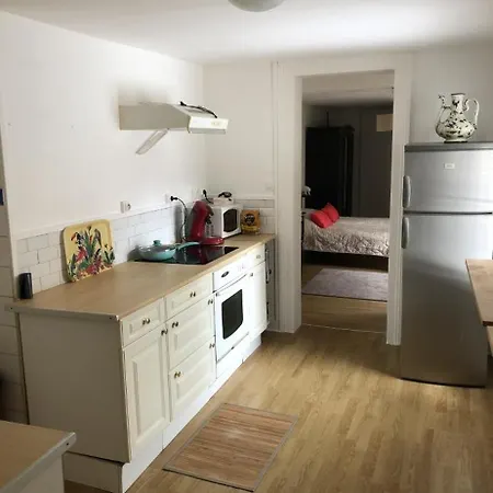 Grand T2 Meuble Au Calme, Centre-ville De بولون-سور-مير
